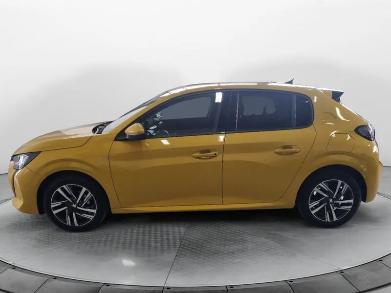 Peugeot 208 2021 photo 2