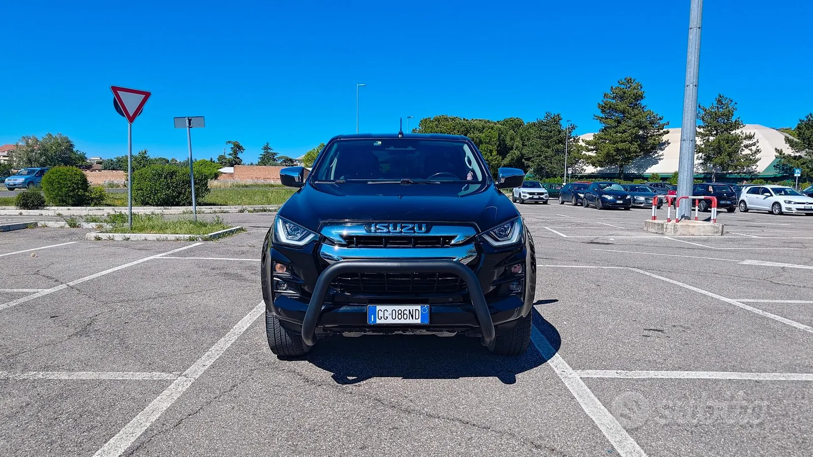 Isuzu D-Max 2021 photo 2