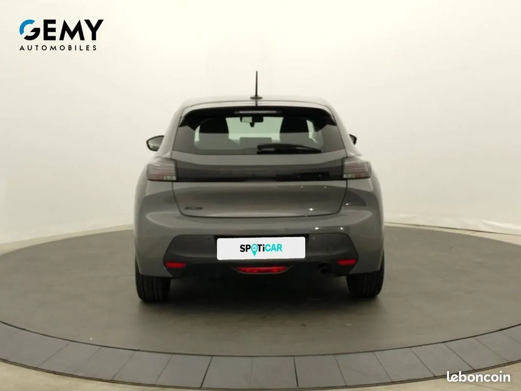 Peugeot 208 2024 photo 5