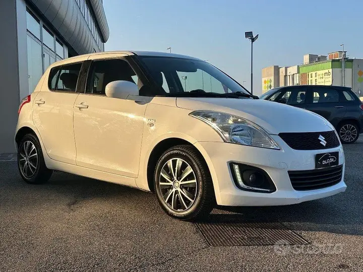 Suzuki Swift 2015 photo 2
