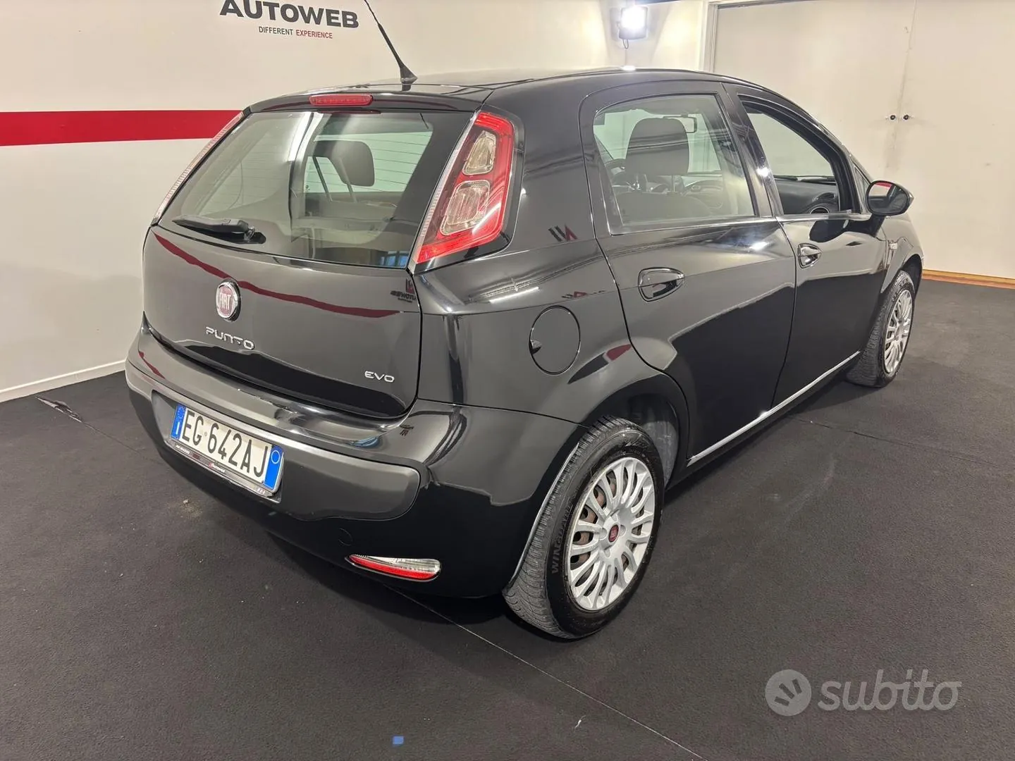 Fiat Punto Evo 2011 photo 4