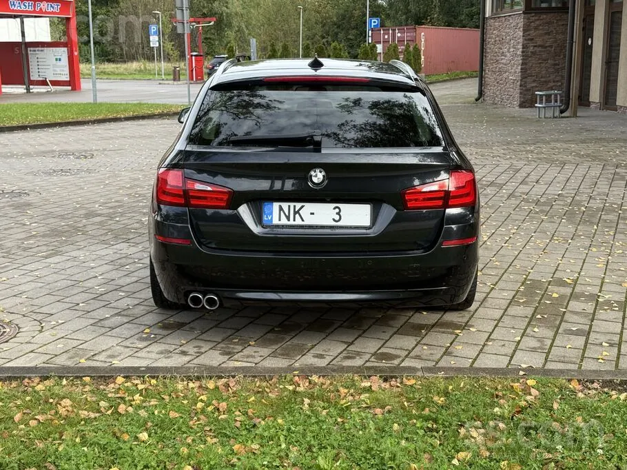 BMW F11 2012 photo 2
