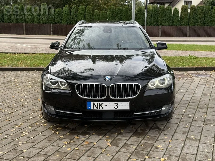 BMW F11