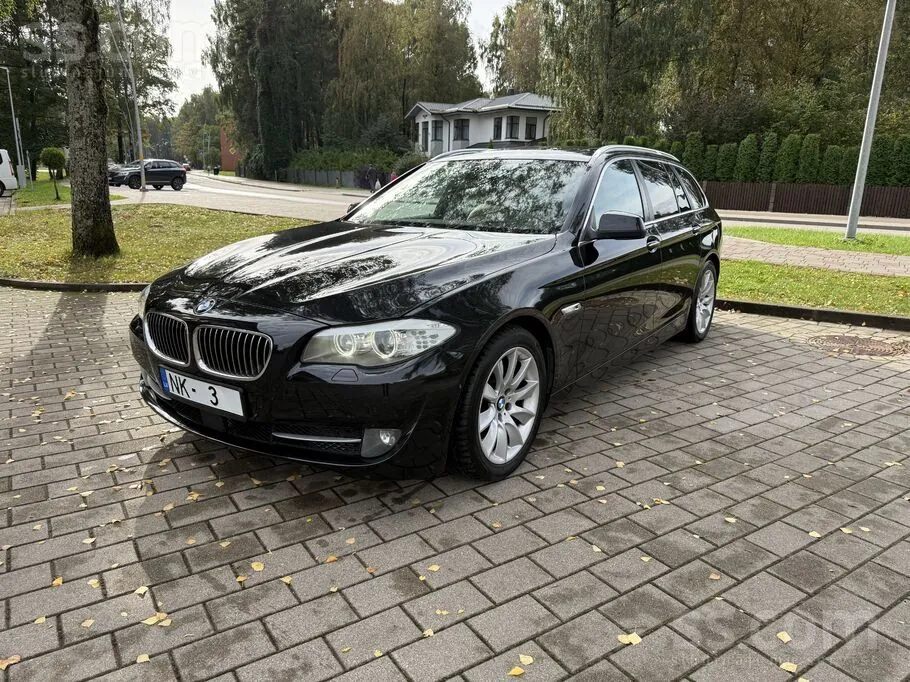 BMW F11 2012 photo 5