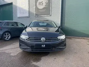 Volkswagen Passat 2020 photo 2