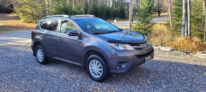 Toyota Rav4 2015 photo 3