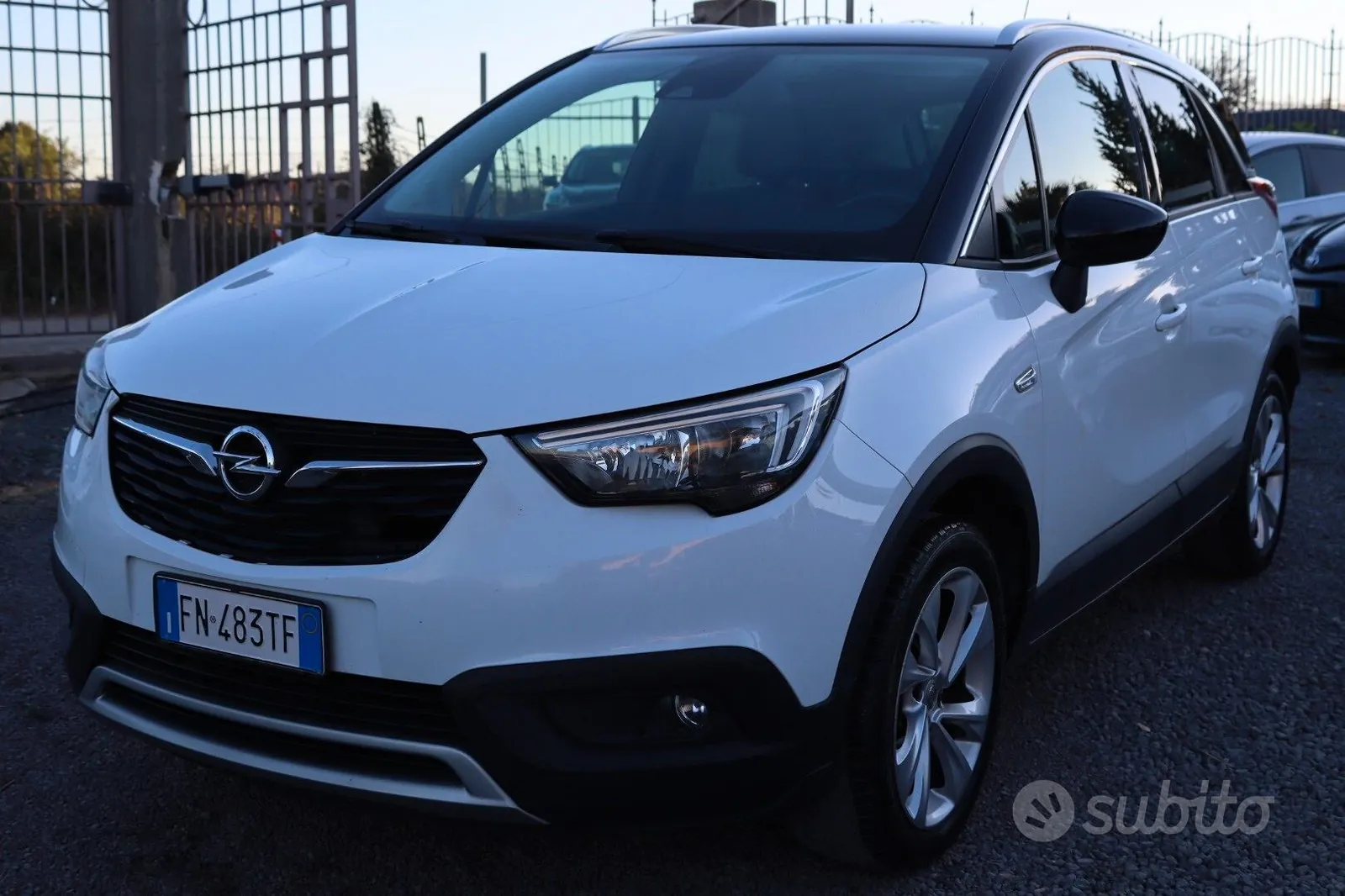 Opel Crossland X 2018 photo 2