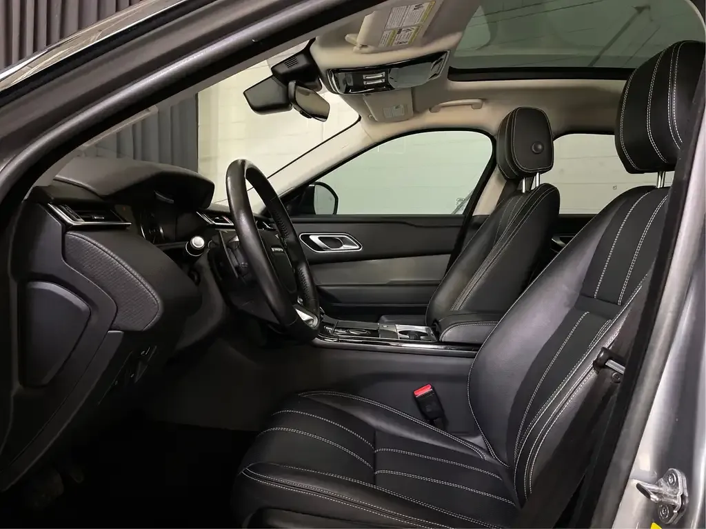 Land Rover Range Rover Velar 2020 photo 3