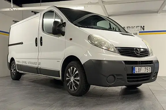 Opel Vivaro 2011 photo 3
