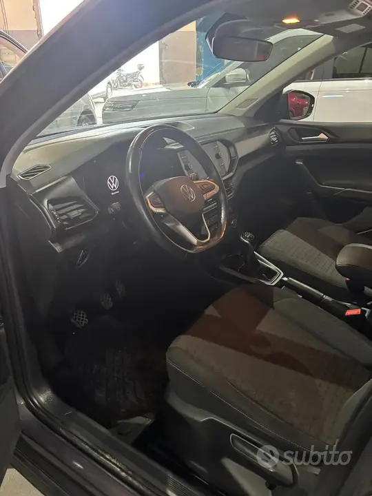 Volkswagen T-Cross 2023 photo 3