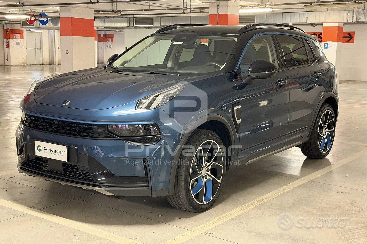 Lynk & Co 01