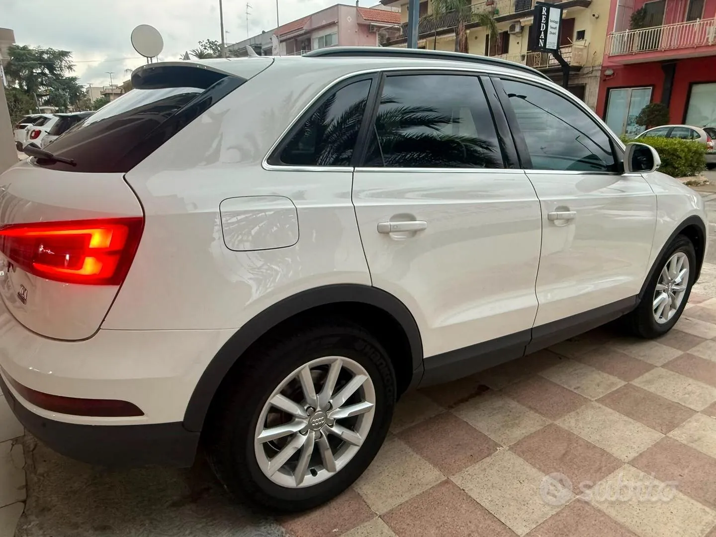 Audi Q3 2015 photo 4