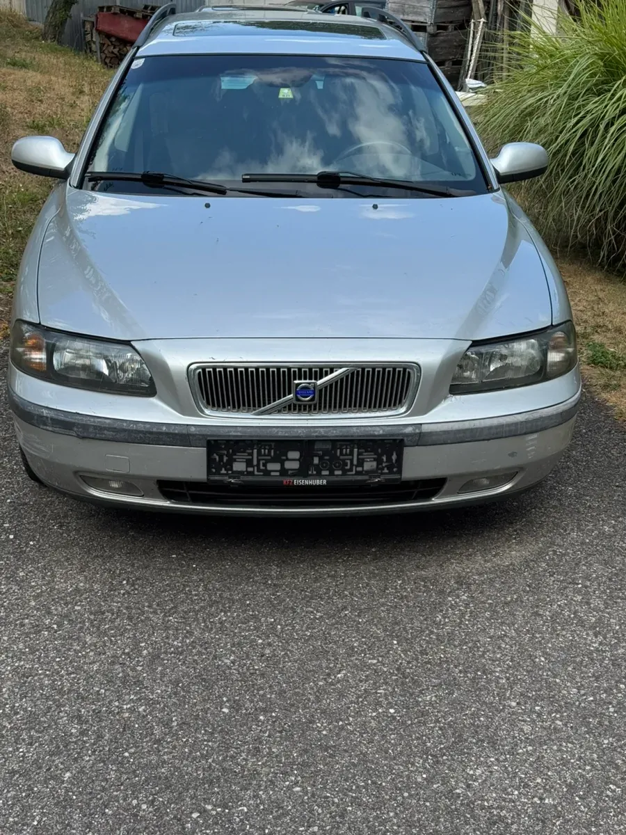 Volvo V70 2002 photo 2