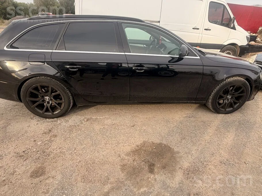 Audi A4 2008 photo 4