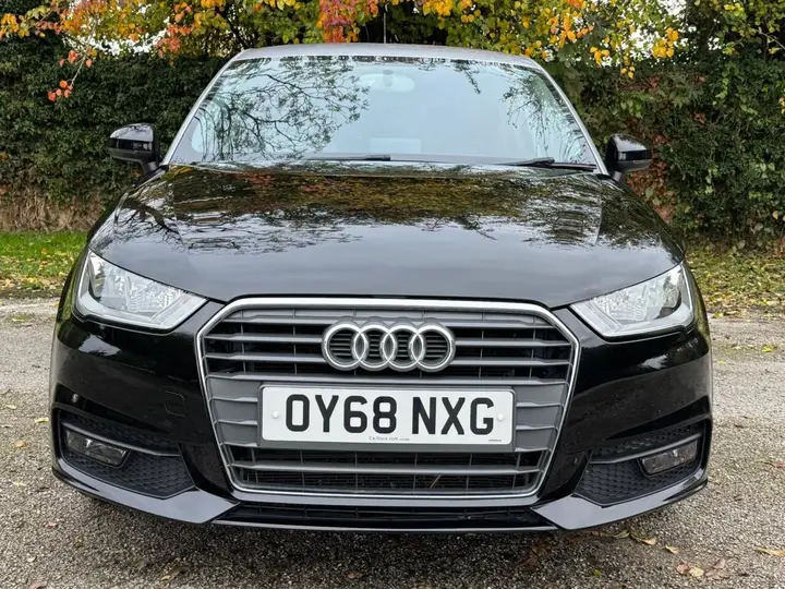 Audi A1 2018 photo 2