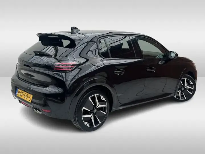 Peugeot 208 2025 photo 2