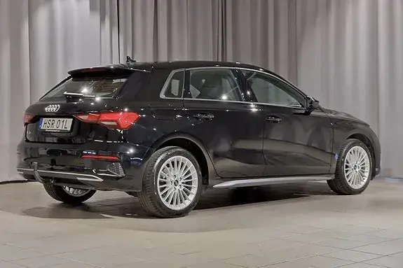 Audi A3 2024 photo 4