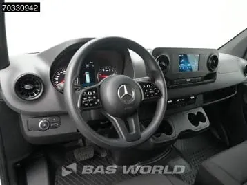 Mercedes-Benz Sprinter 2024 photo 3