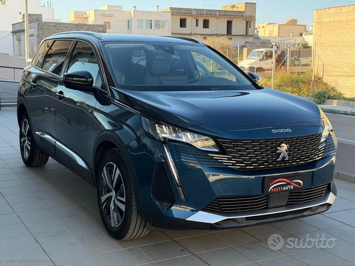 Peugeot 5008 2022 photo 3