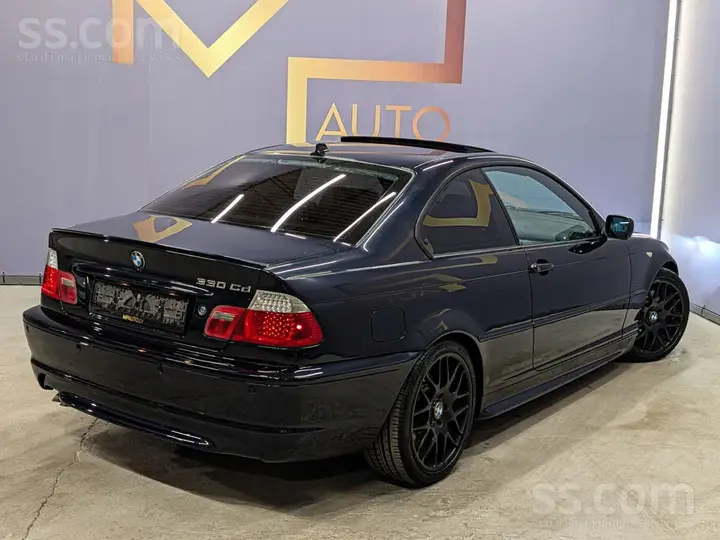 BMW 330Coupé 2005 photo 4