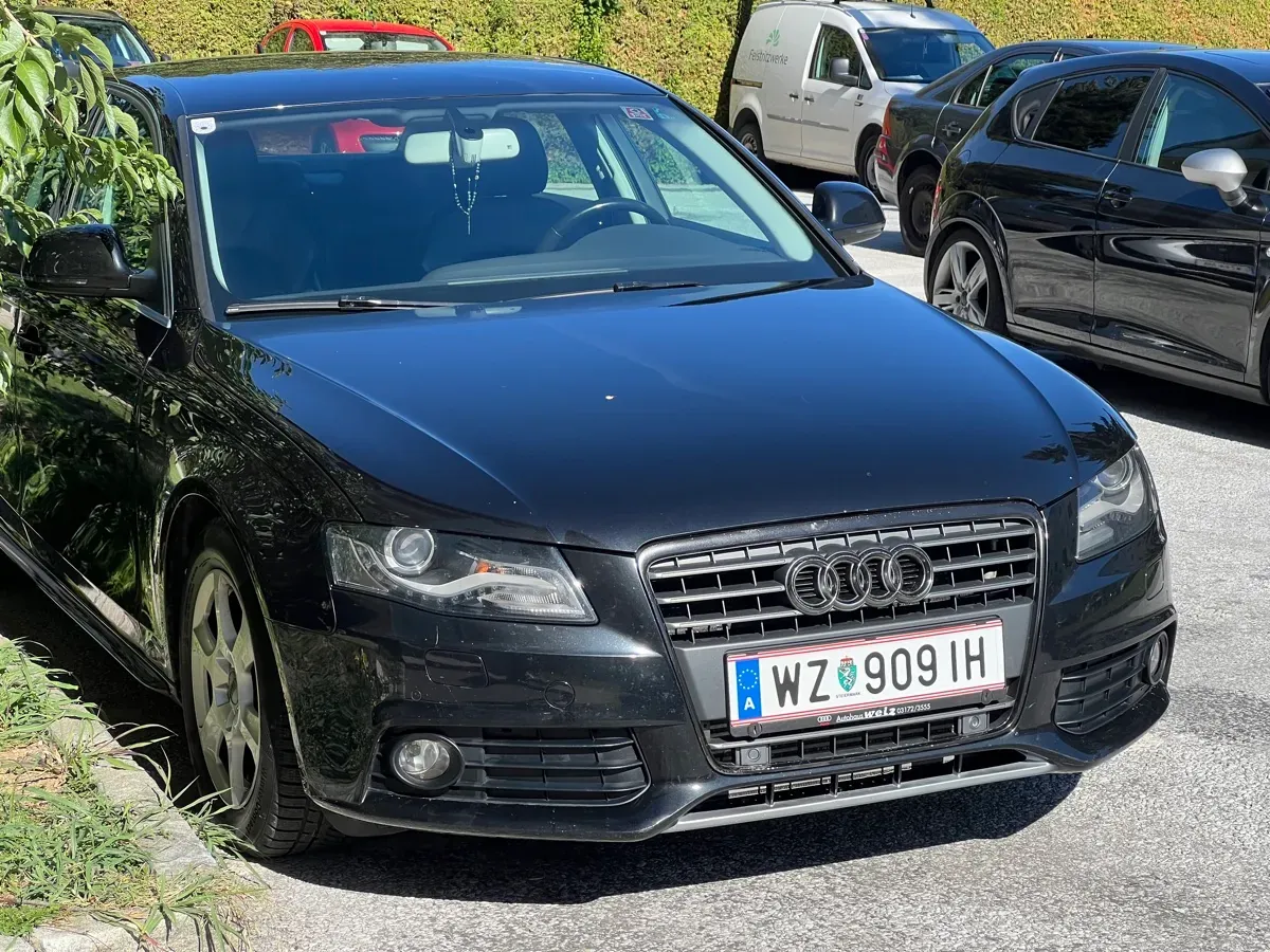 Audi A4 2008 photo 2