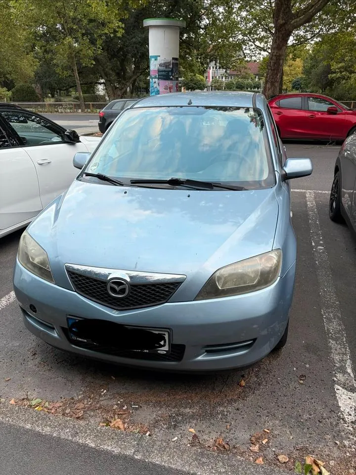 Mazda 2