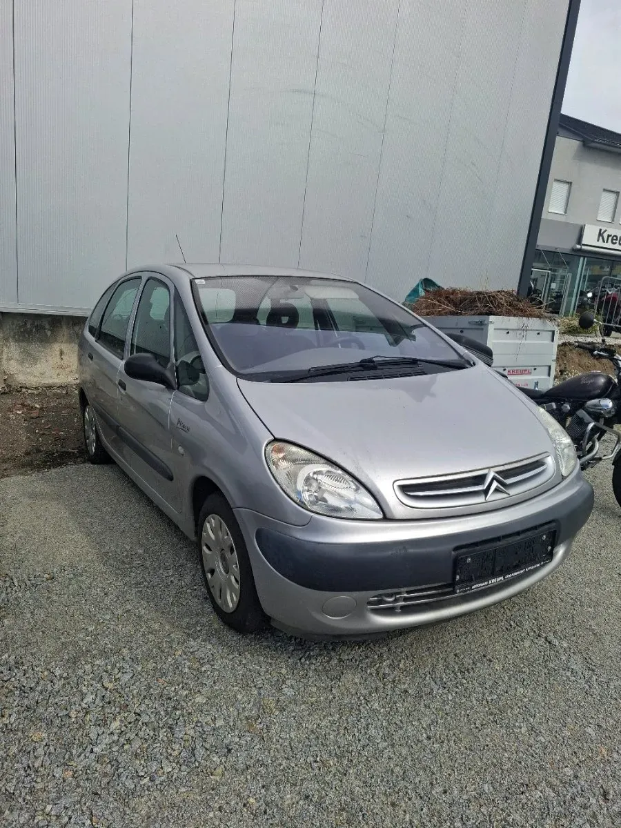 Citroen Xsara Picasso 2001 photo 3