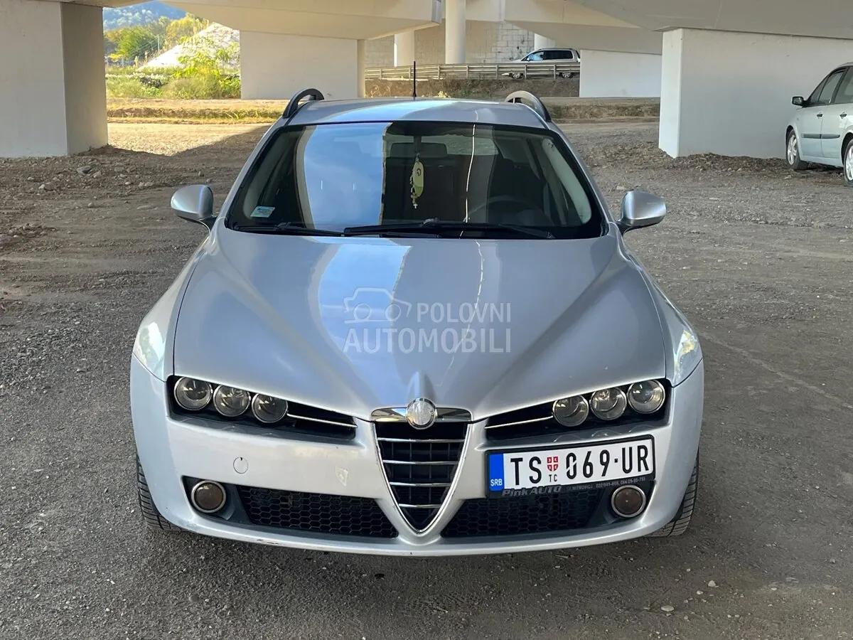 Alfa Romeo 159 2008 photo 2