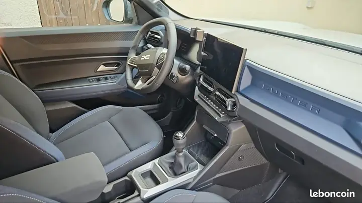 Dacia Duster 2025 photo 3