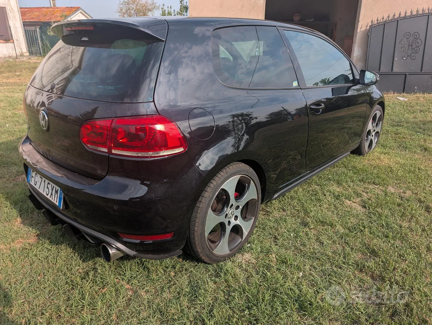Volkswagen Golf 2011 photo 3