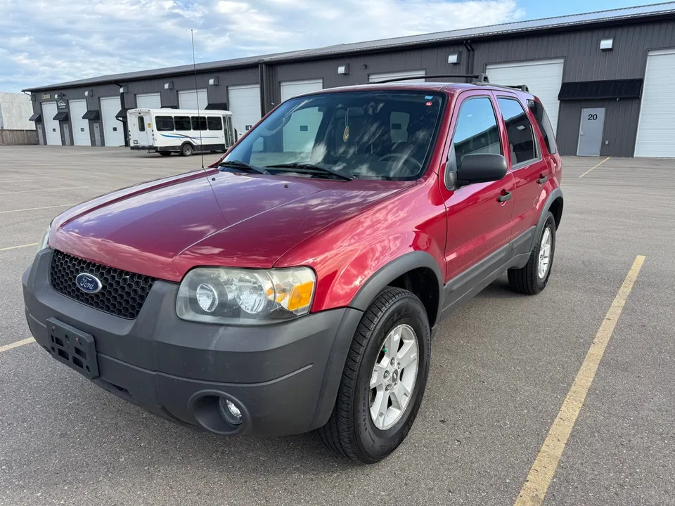 Ford Escape 2006 photo 2