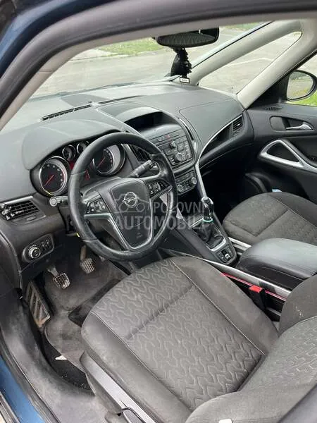 Opel Zafira 2014 photo 4