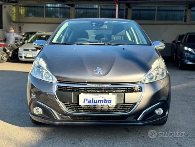 Peugeot 208 2018 photo 2