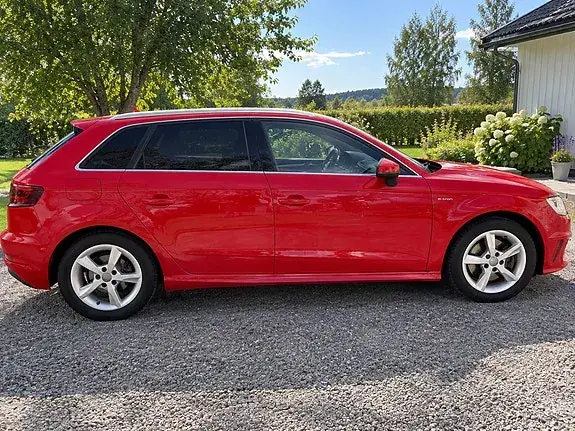Audi A3 2016 photo 4