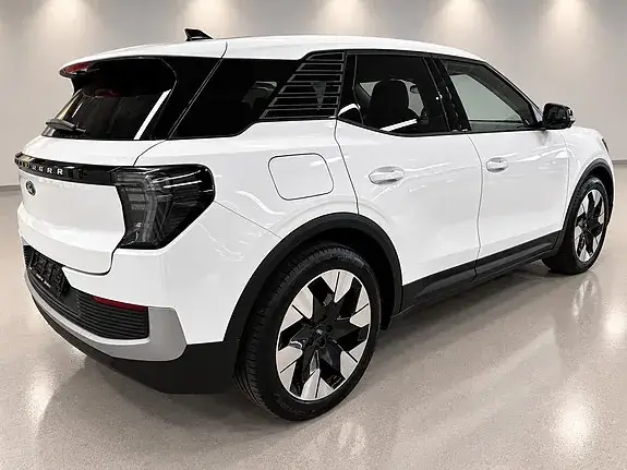 Ford Explorer 2025 photo 5