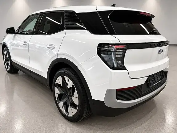 Ford Explorer 2025 photo 4