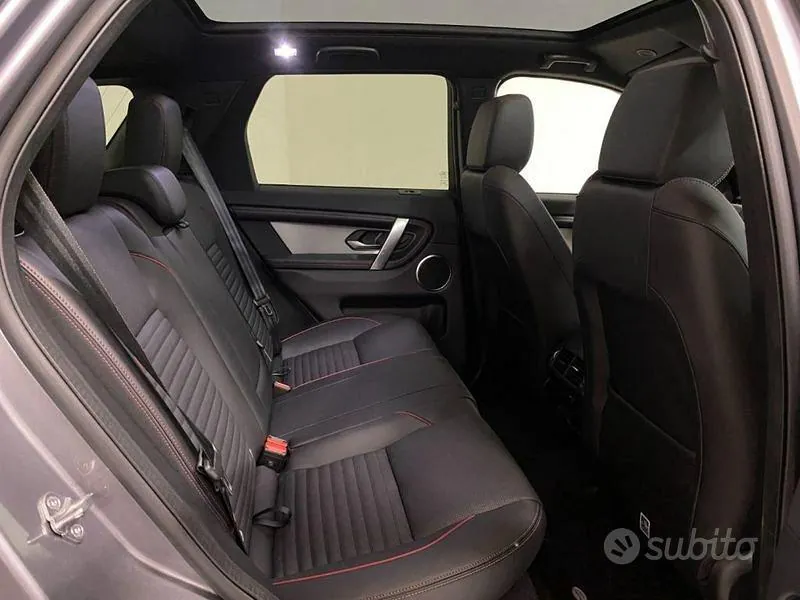 Land Rover Discovery Sport 2024 photo 5
