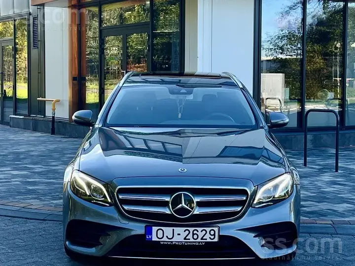Mercedes-Benz E220 2016 photo 5