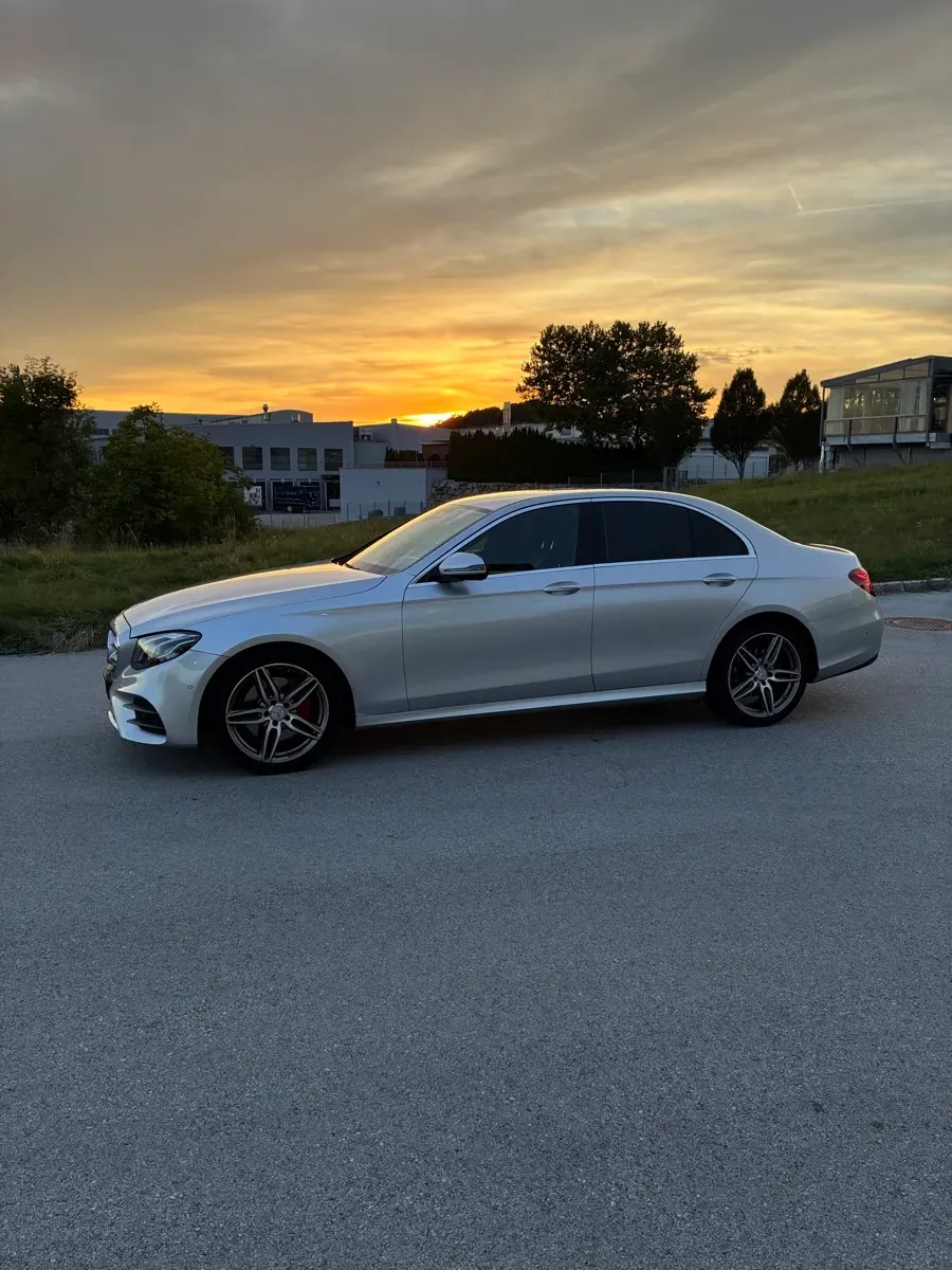 Mercedes-Benz E-Class 2016 photo 2