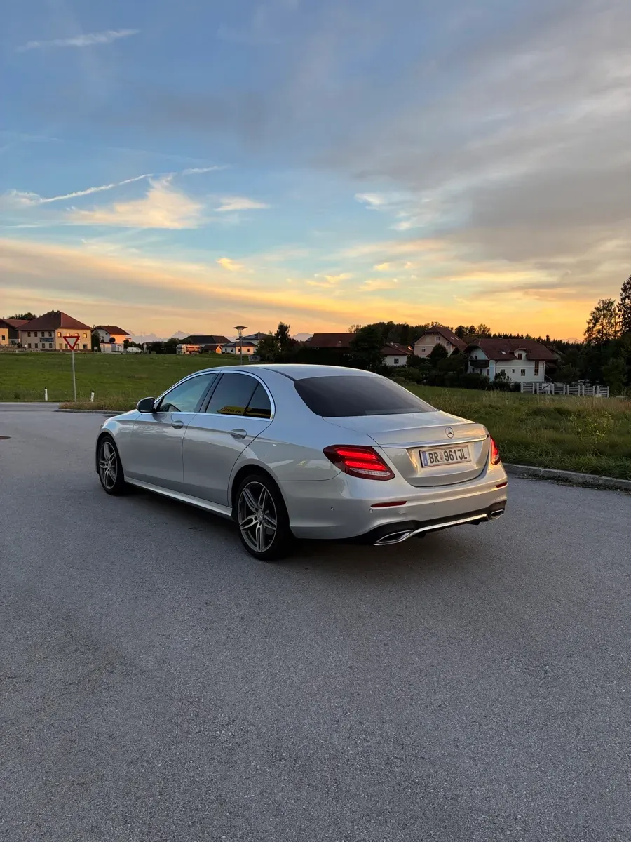 Mercedes-Benz E-Class 2016 photo 3