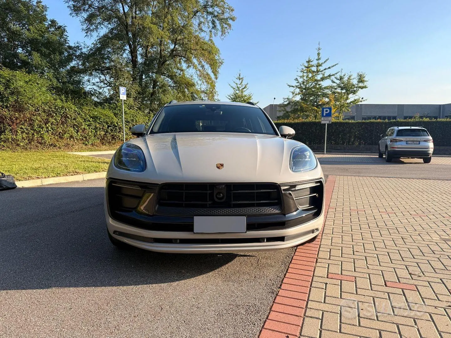 Porsche Macan 2022 photo 2