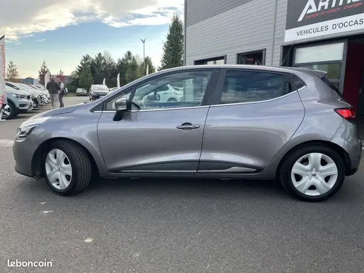 Renault Clio 2016 photo 3
