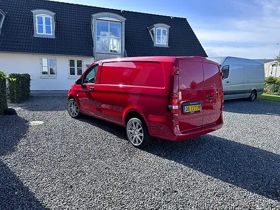 Mercedes-Benz Vito 114 2021 photo 2