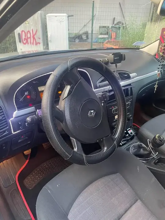Renault Laguna 2007 photo 2