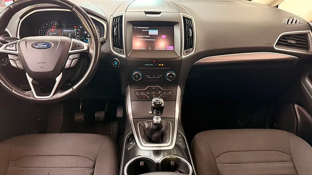 Ford Galaxy 2019 photo 2