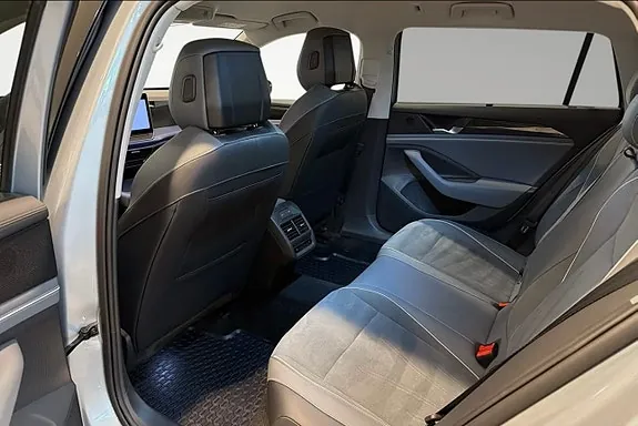 Volkswagen Passat 2024 photo 5