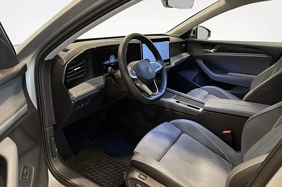 Volkswagen Passat 2024 photo 4