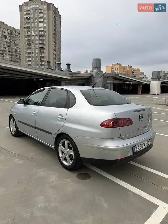 Seat Cordoba 2007 photo 4