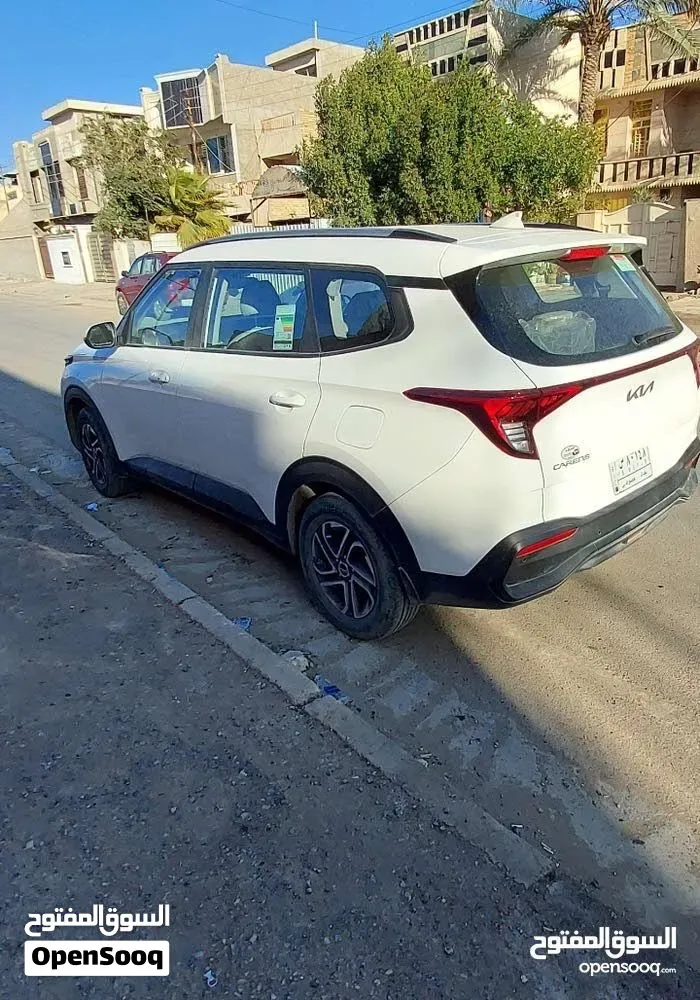 Kia Carens 2023 photo 4