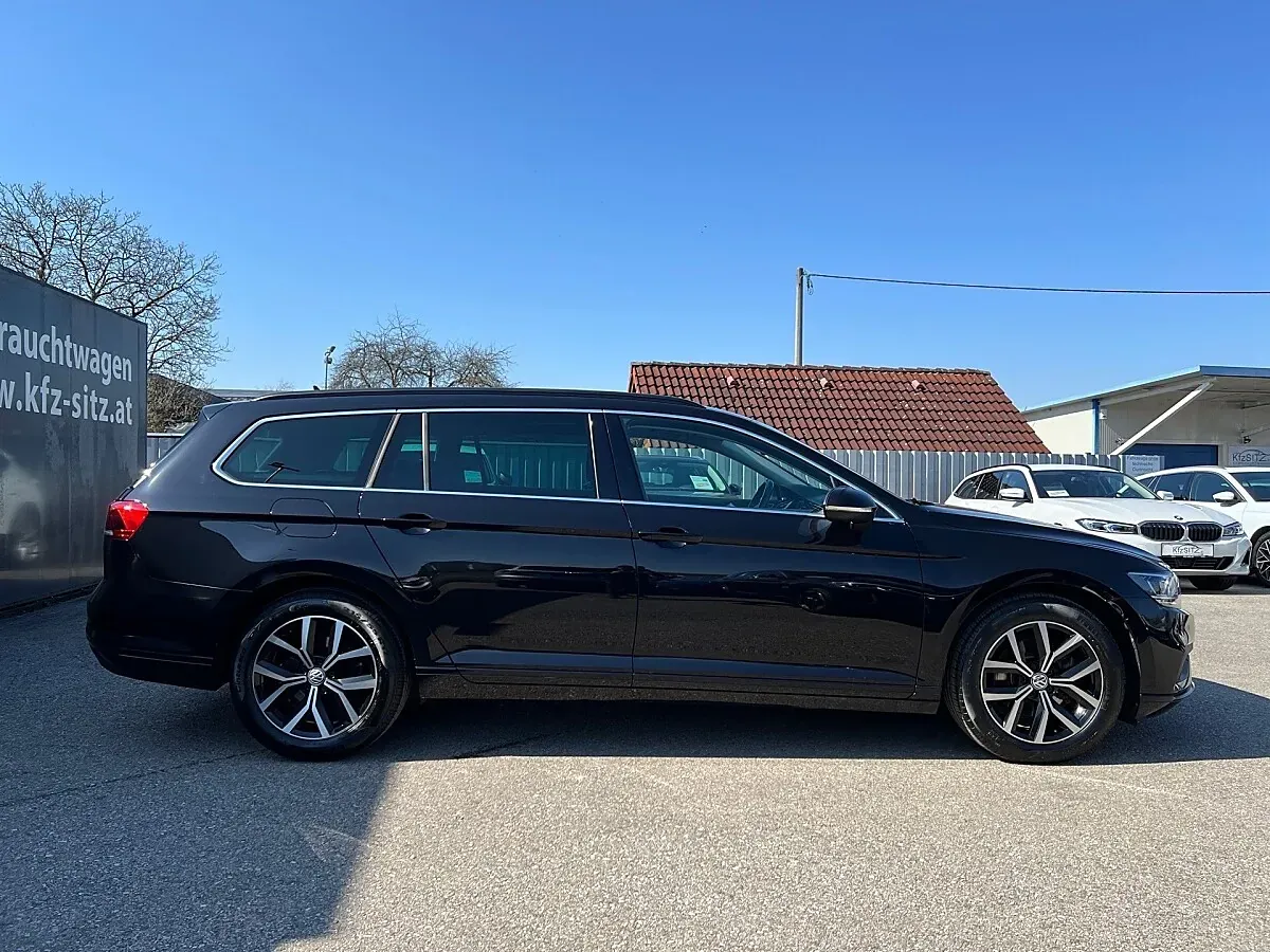 Volkswagen Passat 2022 photo 2